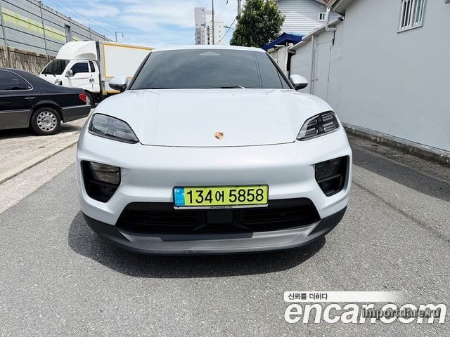PORSCHE MACAN 2025 — 12 100 км, светло-серебристый, Корея — под ключ — фото 3