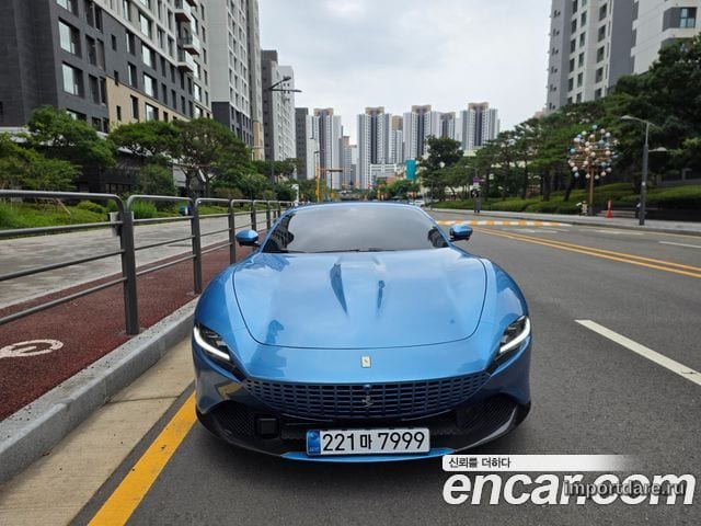 Ferrari Roma интерьер