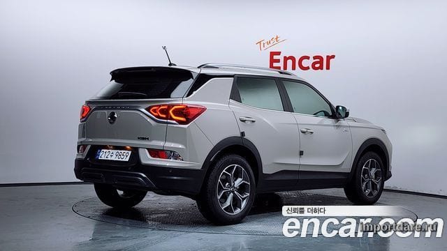 KGM Beautiful Korando сбоку