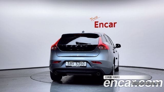 VOLVO V40 2017 — 49 747 км, серебристо-серый, Корея — под ключ — фото 4