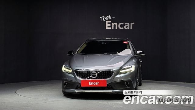 VOLVO V40 CROSS COUNTRY 2019 — 90 665 км, серый, Корея — под ключ — фото 3
