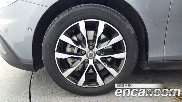 Volvo V40 Cross Country детали