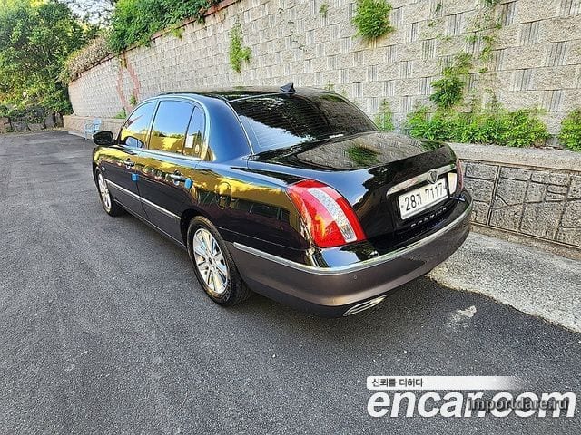 Kia Opirus Premium сзади