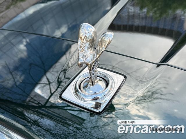 ROLLS-ROYCE CULLINAN 2023 — 15 500 км, тёмно-зелёный, Корея — под ключ — фото 6