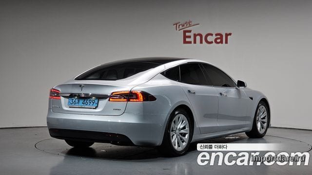 TESLA MODEL S 2017 — 49 016 км, серебристо-серый, Корея — под ключ — фото 2