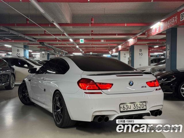 BMW M6 сбоку