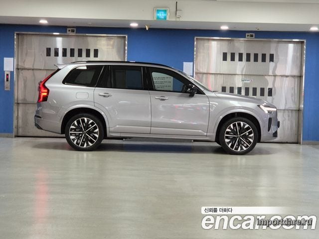 VOLVO XC90 2026 — 13 994 км, светло-золотистый, Корея — под ключ — фото 4