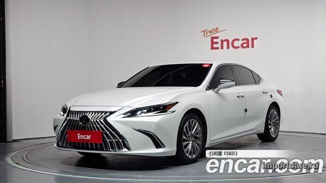 Lexus ES 2026