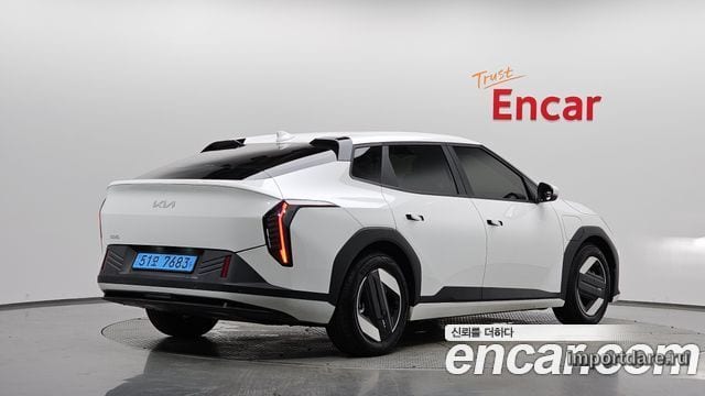 Kia EV4 2026