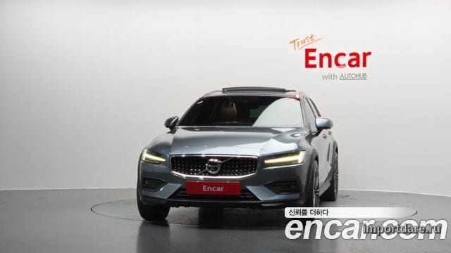 VOLVO V60 CROSS COUNTRY 2019 — 229 324 км, серый, Корея — под ключ — фото 3