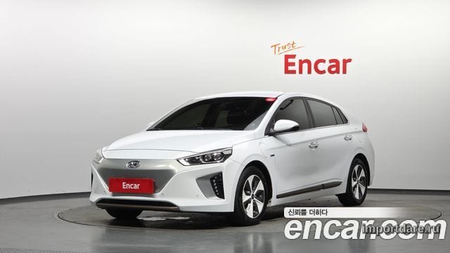 HYUNDAI IONIQ ELECTRIC 2017 — 124 136 км, белый, Корея — под ключ — фото 1