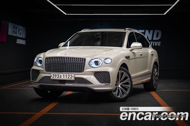 BENTLEY BENTAYGA 2025 — 15 000 км, белый-перламутр, Корея — под ключ — фото 12