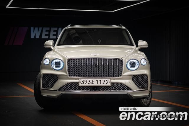 BENTLEY BENTAYGA 2025 — 15 000 км, белый-перламутр, Корея — под ключ — фото 3