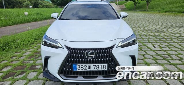 Lexus NX350h 2026