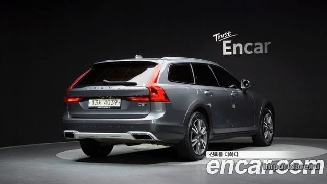 VOLVO V90 CROSS COUNTRY 2019 — 161 769 км, серый, Корея — под ключ — фото 2