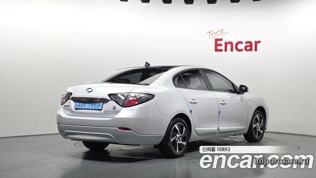 Renault Korea SM3 сбоку
