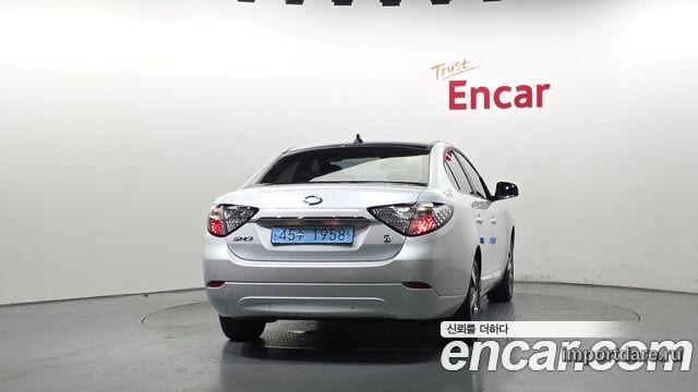 Renault Korea SM3 сзади