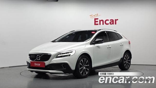 VOLVO V40 CROSS COUNTRY 2019 — 51 222 км, белый, Корея — под ключ — фото 11