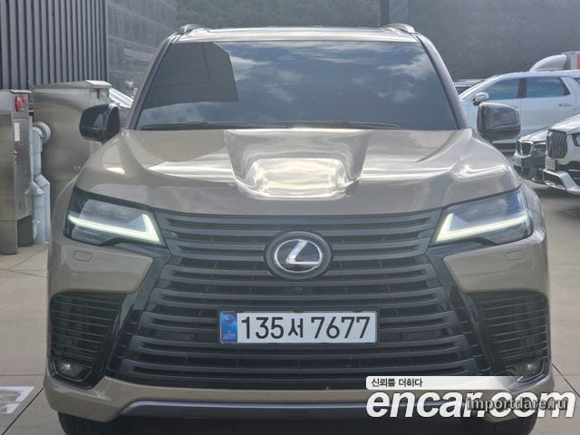 LEXUS LX 2025 — 5 738 км, золотистый, Корея — под ключ — фото 1