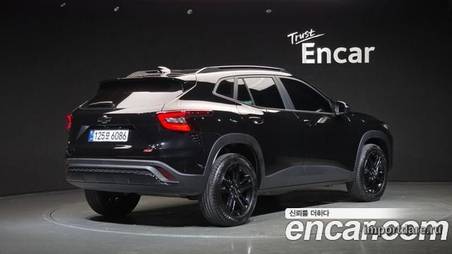 Chevrolet Trax сбоку