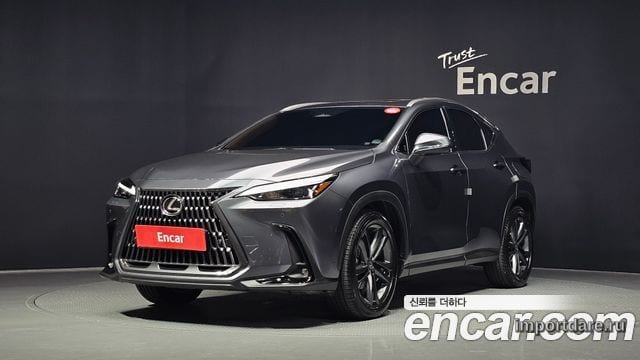 Lexus NX350H спереди