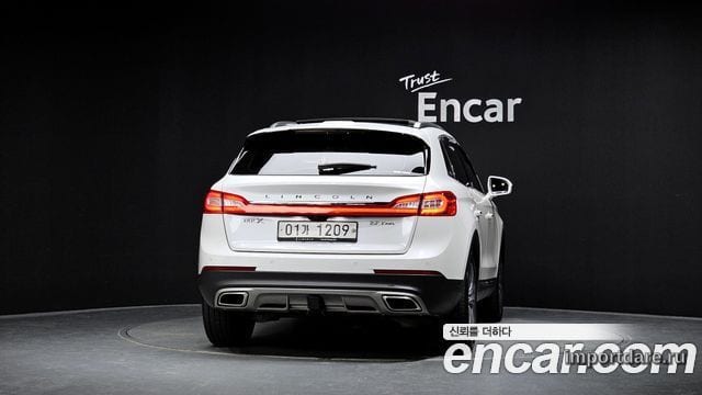Lincoln Mkx сзади