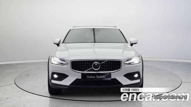 VOLVO V60 CROSS COUNTRY 2024 — 21 422 км, белый, Корея — под ключ — фото 4