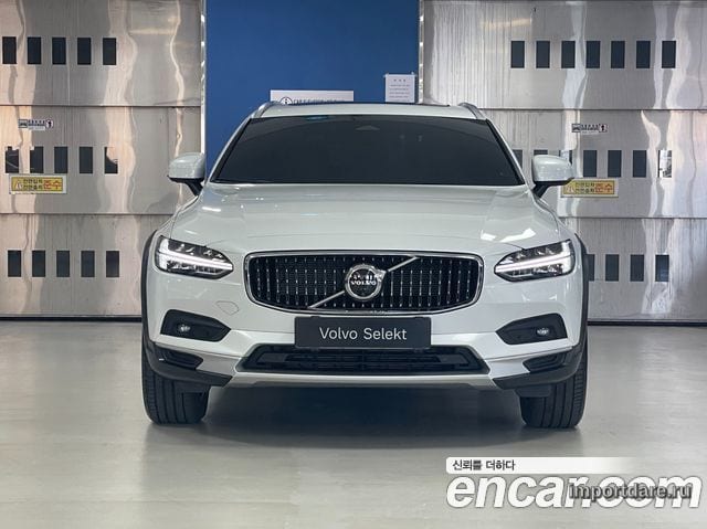 Volvo V90 интерьер