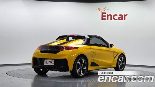Honda S660 сбоку