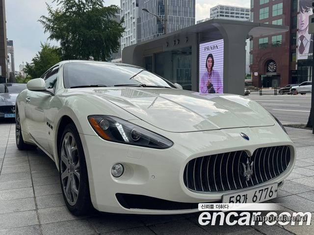 MASERATI GRANTURISMO 2013 — 70 738 км, белый-перламутр, Корея — под ключ — фото 1