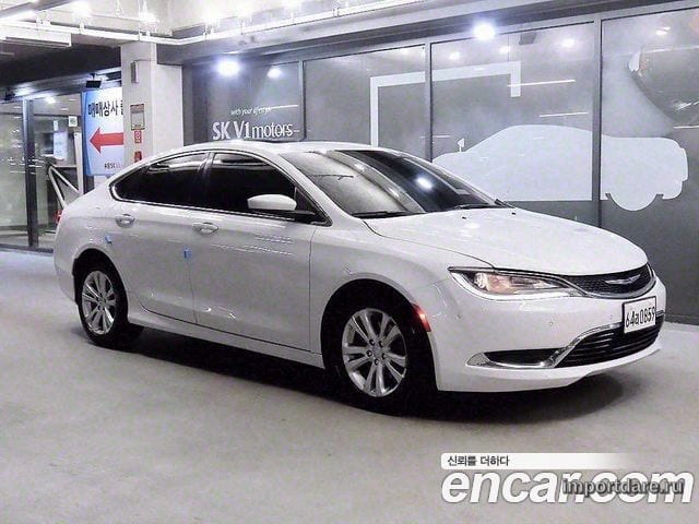 CHRYSLER 200 2015 — 113 509 км, белый, Корея — под ключ — фото 1