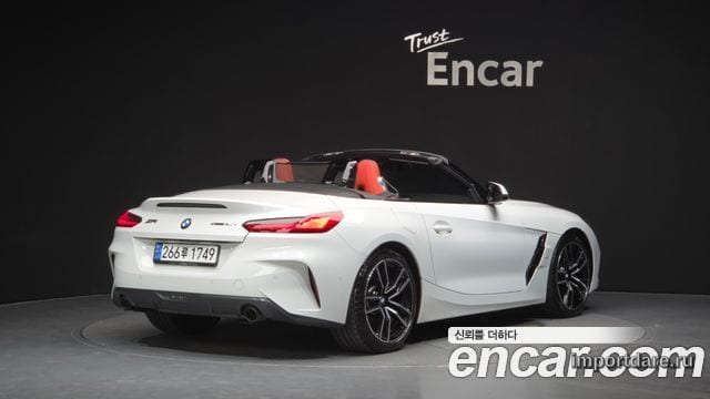 BMW Z4 сбоку