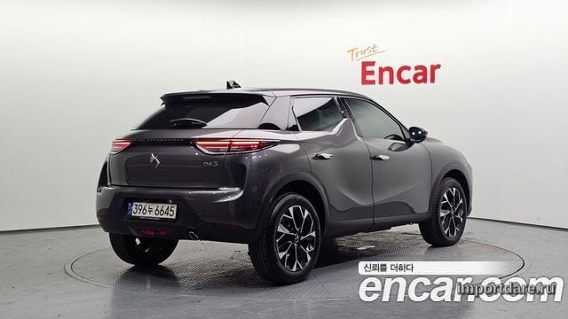 Citroen DS3 Cross сбоку