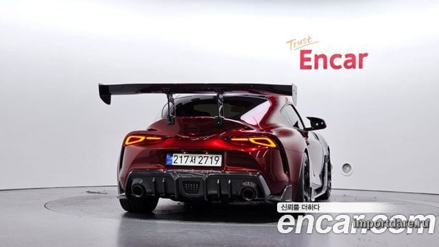 Toyota Supra сзади