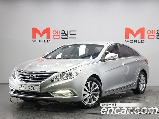 HYUNDAI SONATA THE BRILLIANT 2014 — 43 570 км, серебристо-серый, Корея — под ключ — фото 2