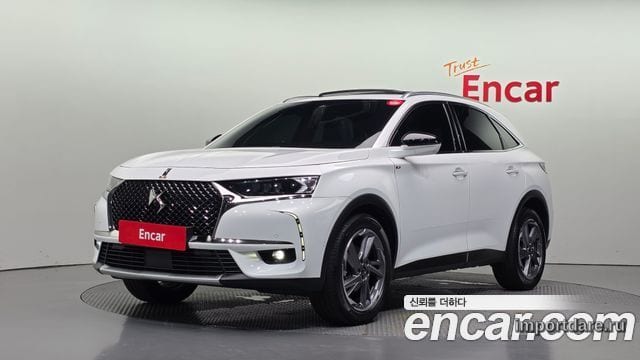 Citroen DS7 Cross сбоку