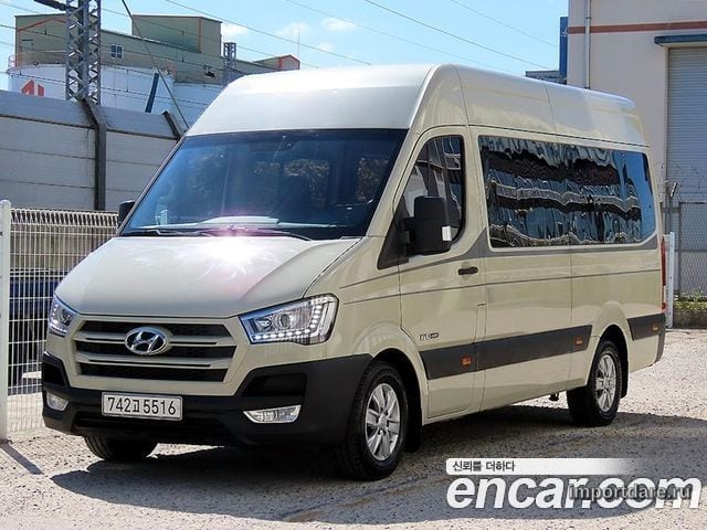 HYUNDAI SOLATI 2018 — 336 239 км, белый-перламутр, Корея — под ключ — фото 1