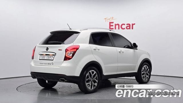 KGM Korando C сбоку