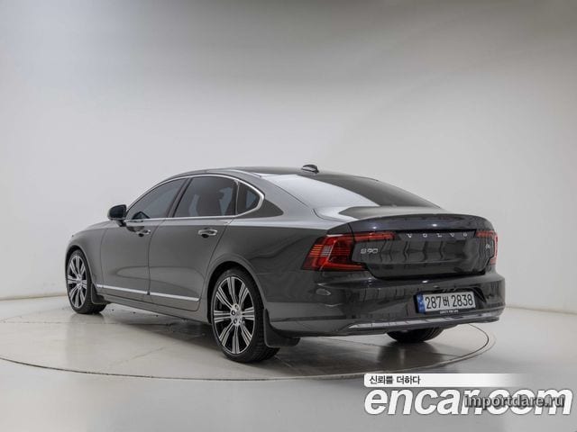 VOLVO S90 2023 — 13 345 км, коричневый, Корея — под ключ — фото 4