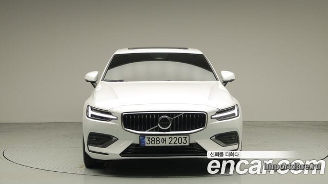 Volvo S60 интерьер
