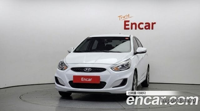 Hyundai Accent интерьер