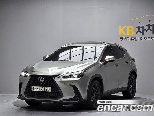 LEXUS NX350H 2023 — 21 862 км, серебристо-серый, Корея — под ключ — фото 1