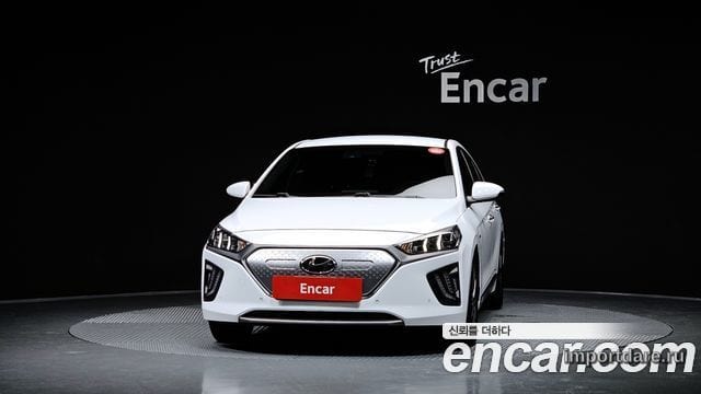 Hyundai Ioniq Electric интерьер