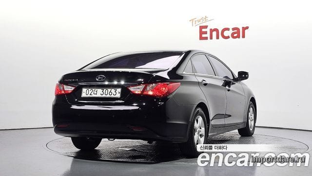 Hyundai Sonata The Brilliant сбоку
