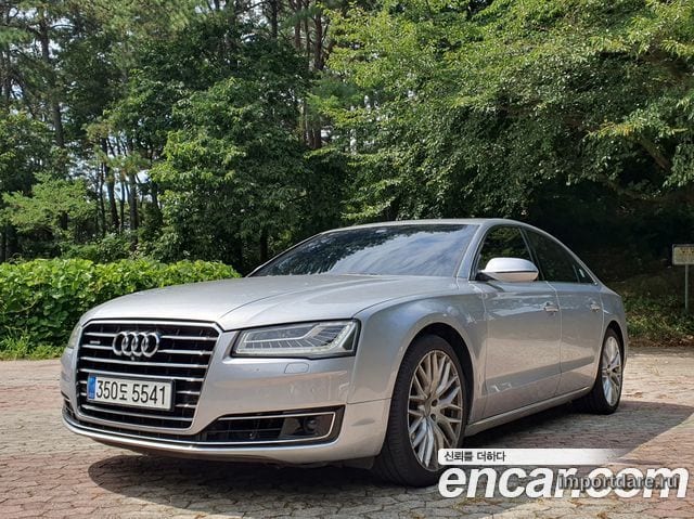 AUDI A8 2015 — 388 869 км, серебристый, Корея — под ключ — фото 1