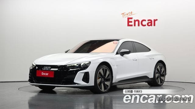 Audi e-tron 2022