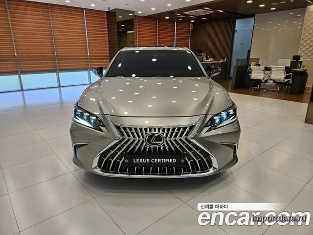 LEXUS ES300H 2026 — 14 731 км, серебристо-серый, Корея — под ключ — фото 3