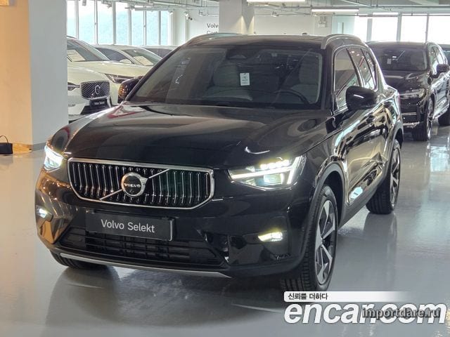 Volvo XC40 2026