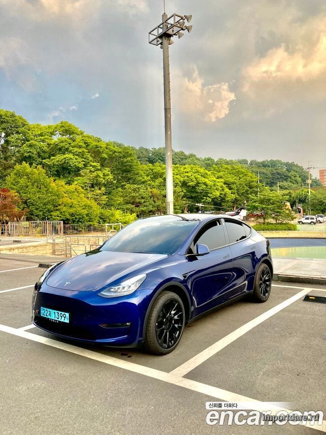 TESLA MODEL Y 2021 — 102 456 км, синий, Корея — под ключ — фото 1