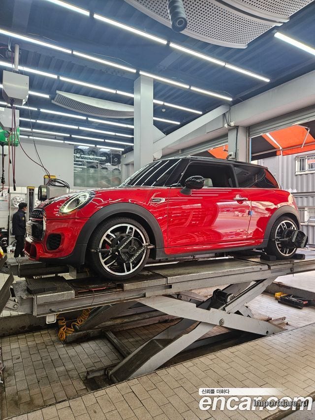 MINI COOPER S 2019 — 48 000 км, красный, Корея — под ключ — фото 5